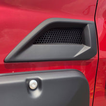 Load image into Gallery viewer, Air Design Fender Vent Set 15-19 Tundra
