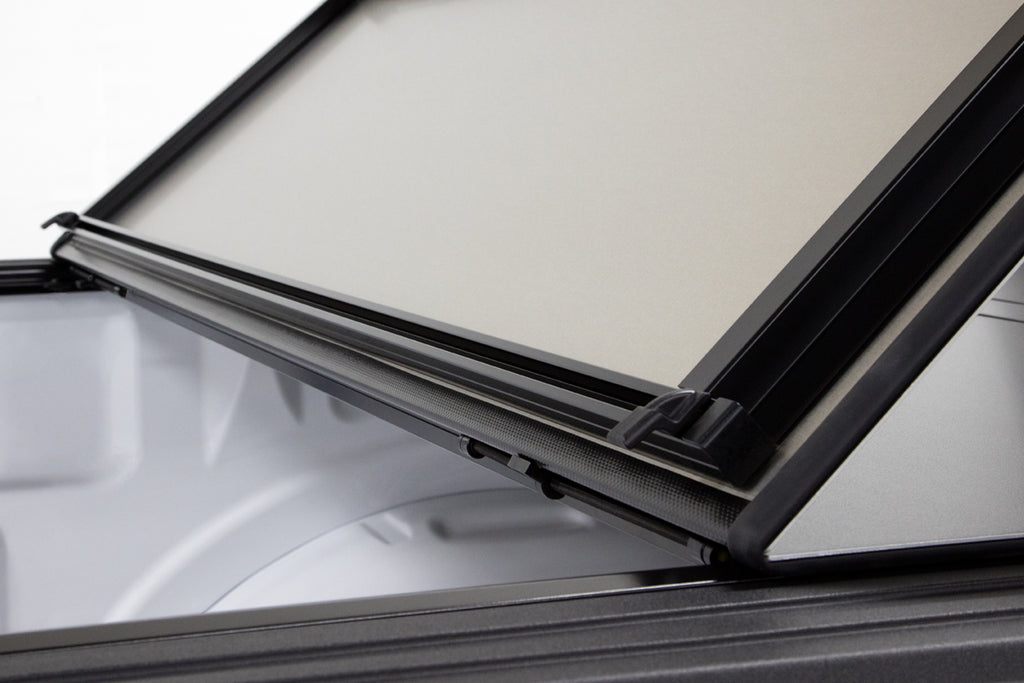 LOMAX™ Hard Tri-Fold Cover; Matte Black Finish; Single Rail;