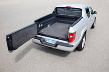 Load image into Gallery viewer, BEDMAT FOR SPRAY-IN OR NO BED 17+ RIDGELINE (2PC FLR ACCOM FULL USE OF TRUNK)